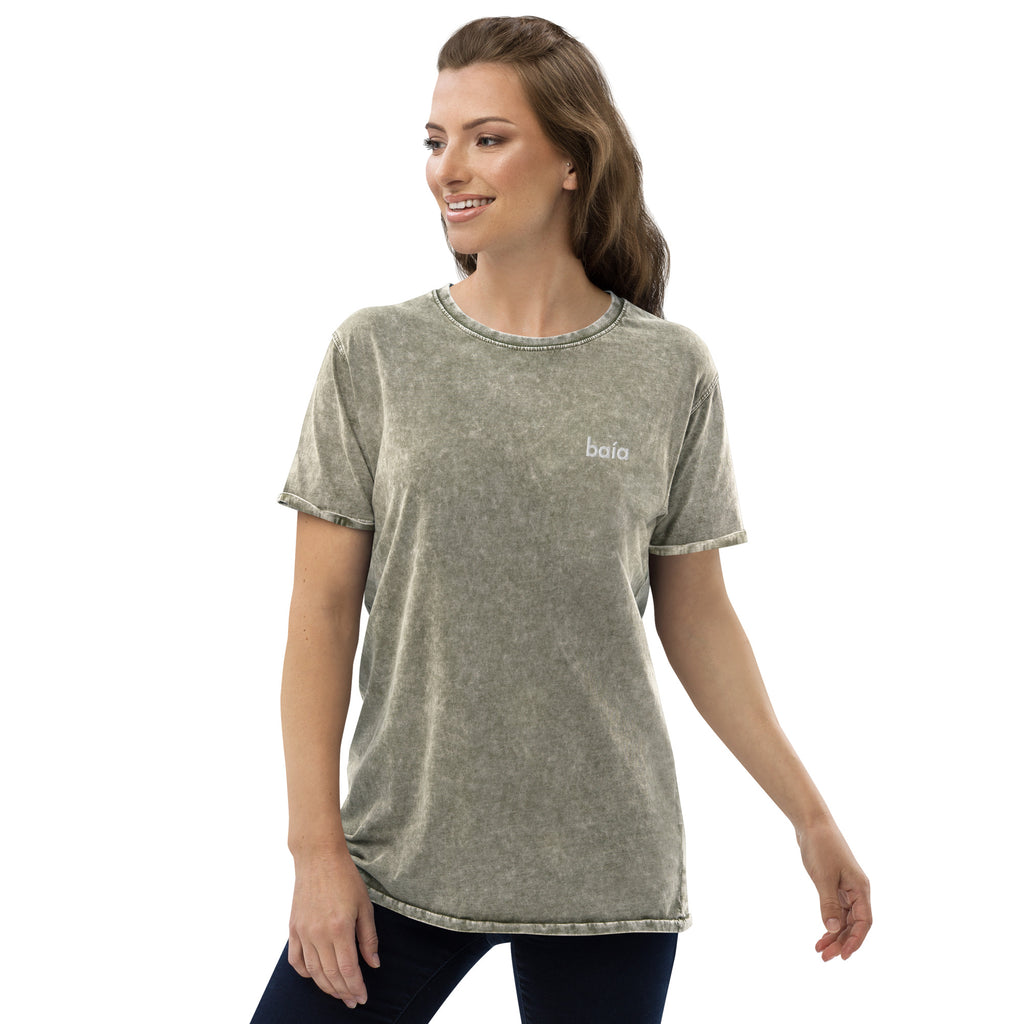 Baía Stonewash T-Shirt Look